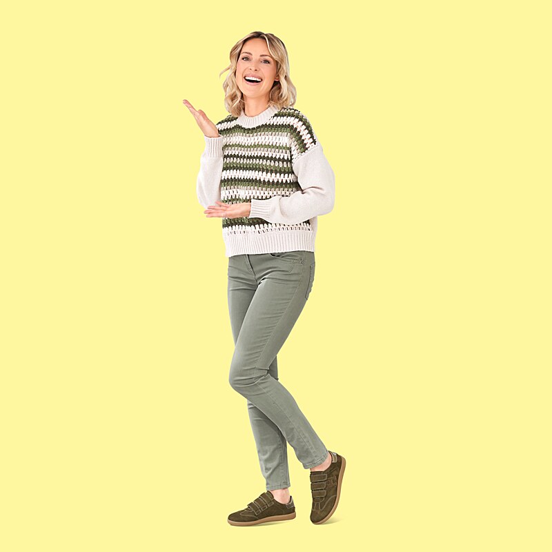 MODEL Ayla