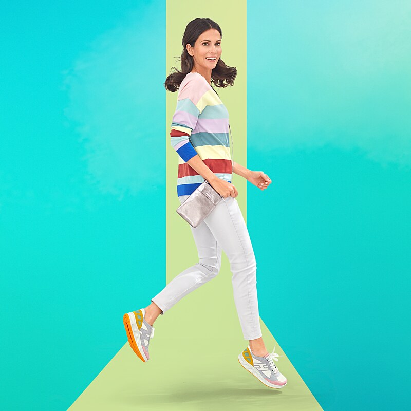 MODEL Move